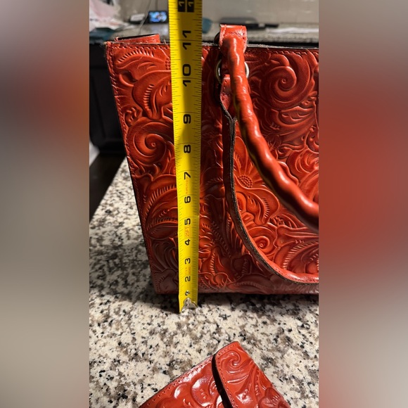 Patricia Nash Floral Embossed Leather Tote in Rich Ochre with matching wallet - Picture 2 of 11